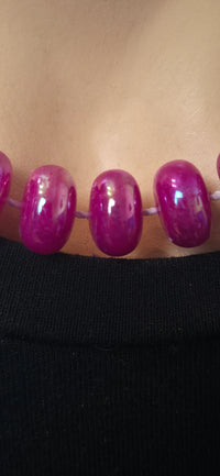Perlenhalskette in Pink/Fuchsia – trendy & auffällig