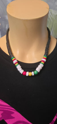 Boho Perlenhalskette Schwarz mit bunten Akzenten – Ethno & Festival Style