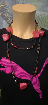 Lange Statement Halskette Pink & Rot – auffällig & boho Style