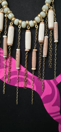 Boho Statement Halskette mit Fransen & Perlen – Vintage Festival Style